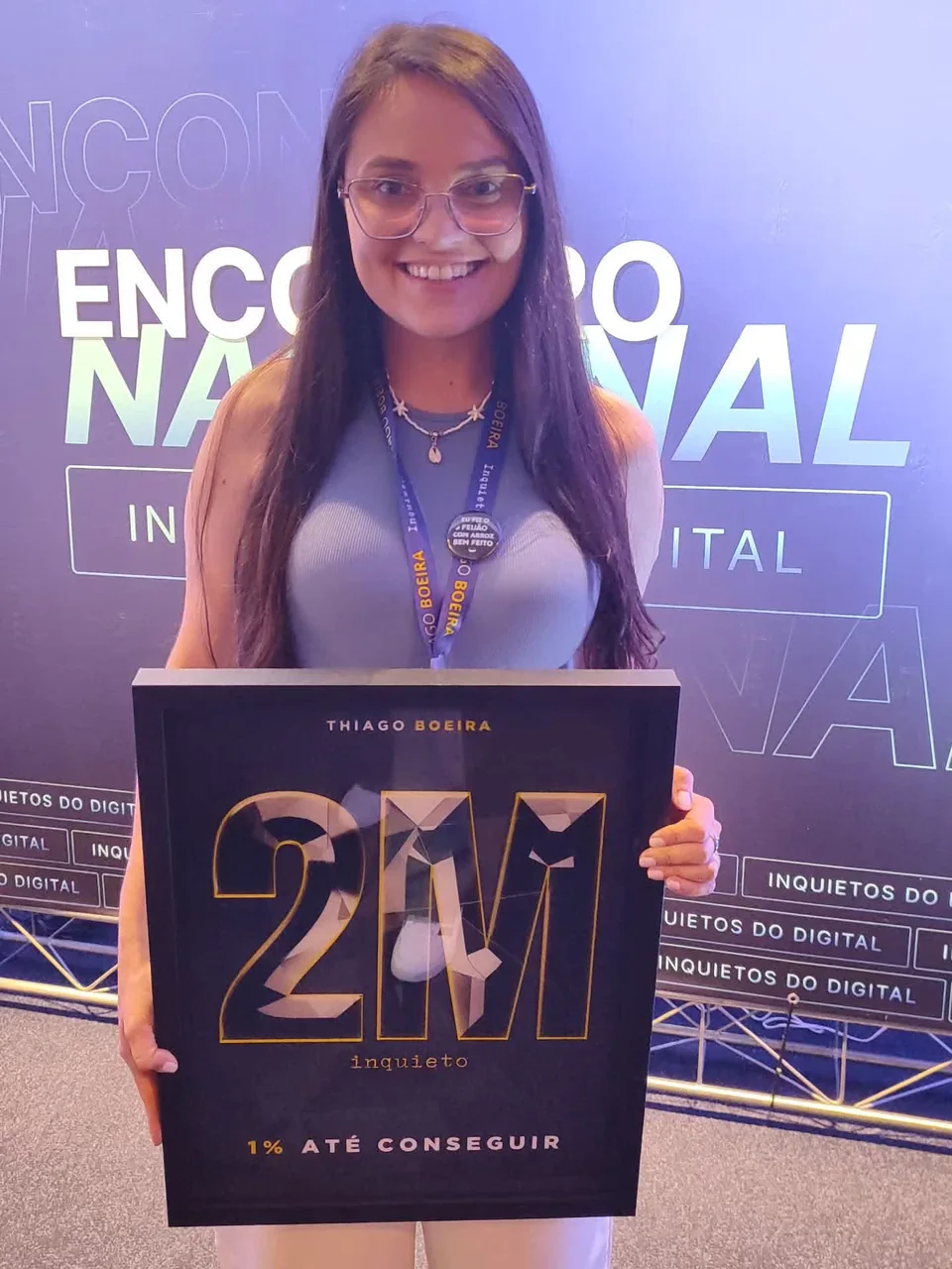 Ligia com placa de 2M